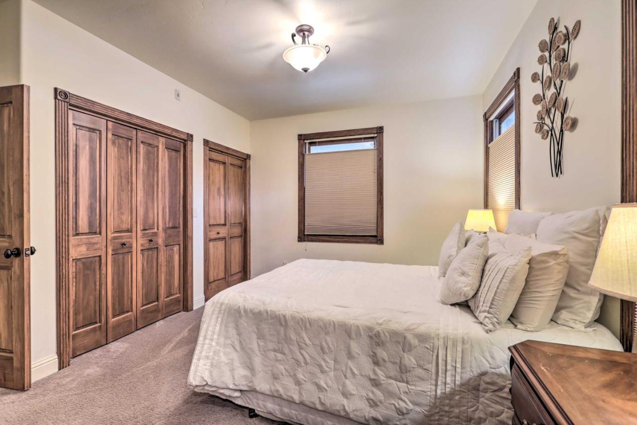 Cozy Central Glenwood Springs Condo With 2 Decks! Exterior photo
