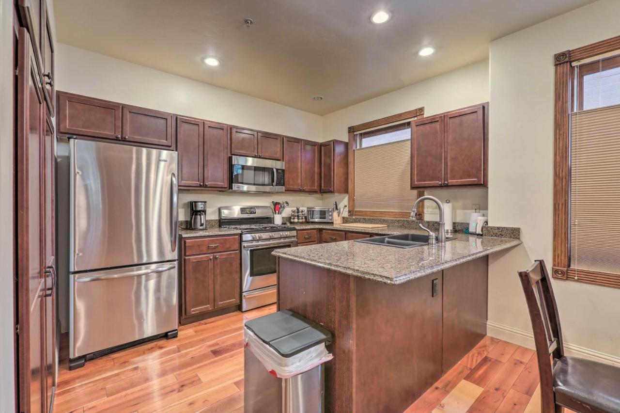 Cozy Central Glenwood Springs Condo With 2 Decks! Exterior photo